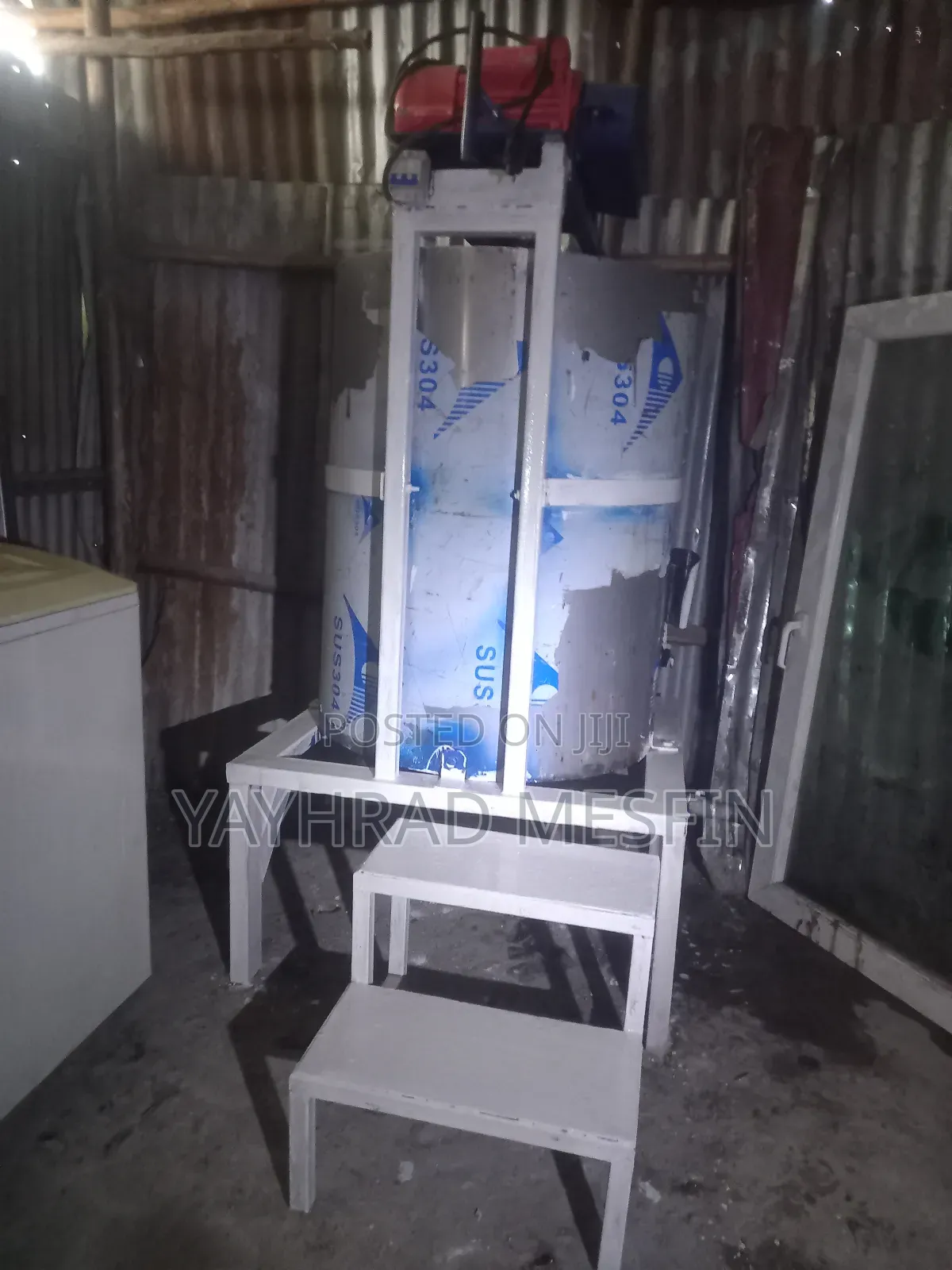 ቆንጆ ፈሳሽ ሳሙና መሰሪያ ማሸን (ላርጎ)500ሌትር