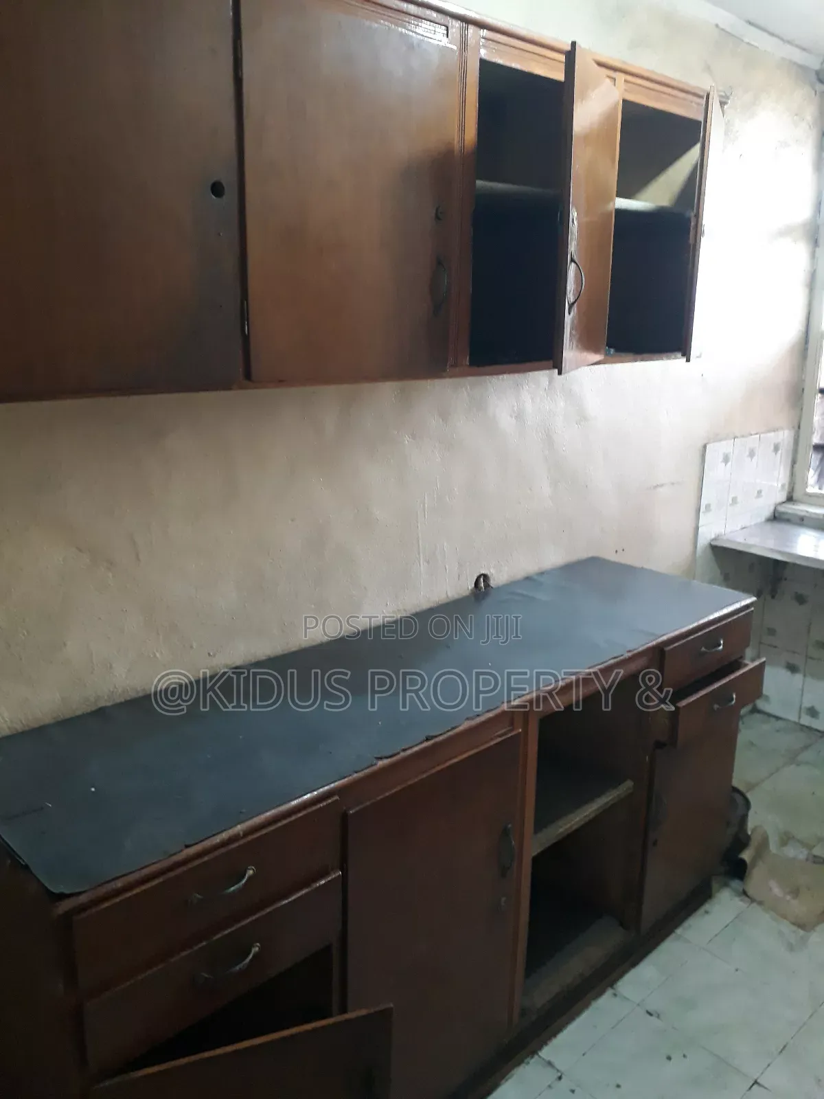 3bdrm Condo in Jemo 1, Nifas Silk-Lafto for rent