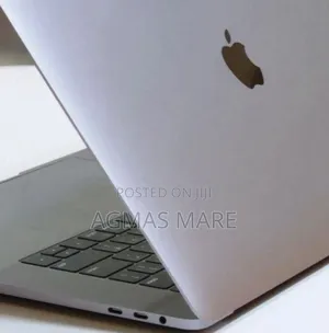 New Laptop Apple MacBook Pro 2019 16GB Intel Core I9 SSD 512GB