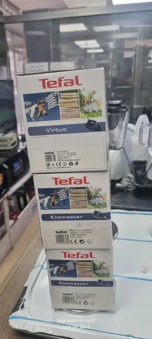 Tefal Irons Steamers 2000w Ceramic የልብስ መተኮሻ Delivery