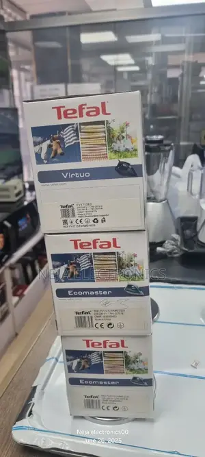 Tefal Irons Steamers 2000w Ceramic የልብስ መተኮሻ Delivery