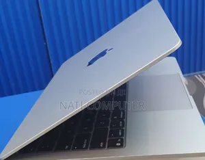 New Apple MacBook Air 2025 M4 13-Inch 16GB Intel Core M3 SSD 128GB