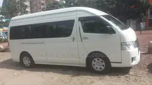 Photo - Toyota HiAce 2016 White