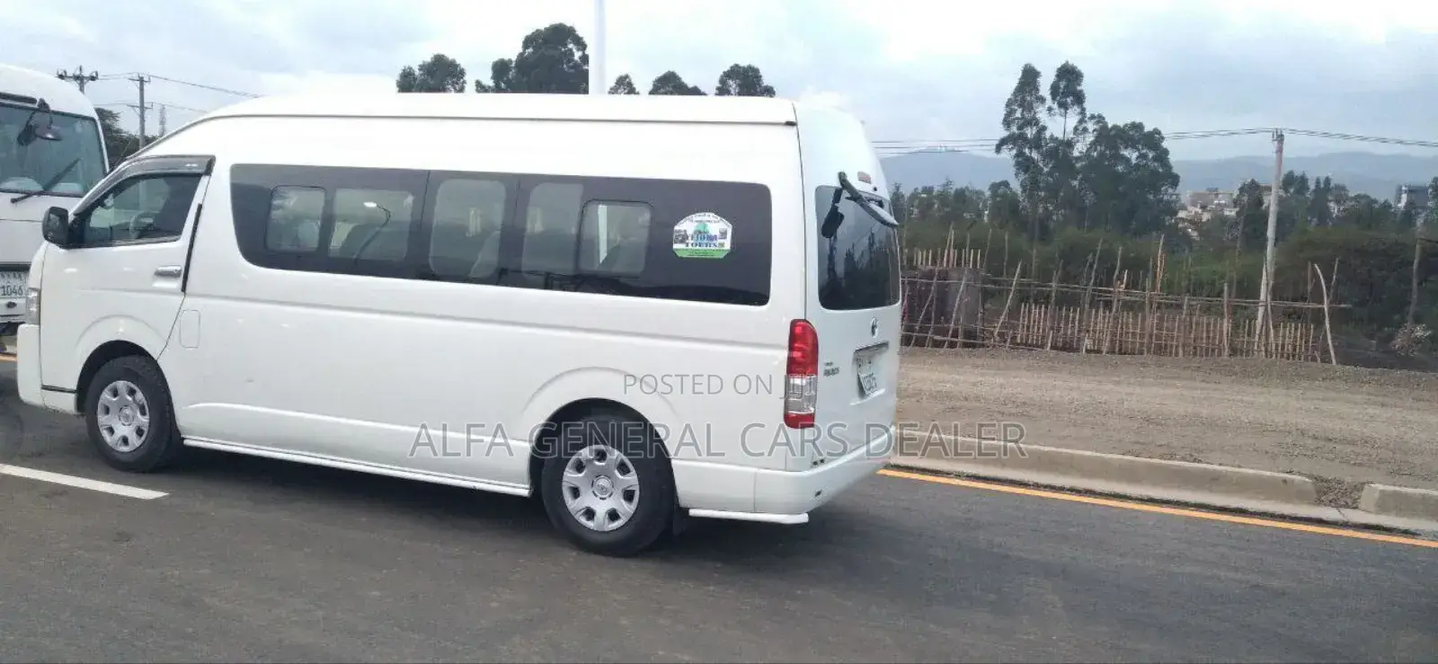 Toyota HiAce 2016 White