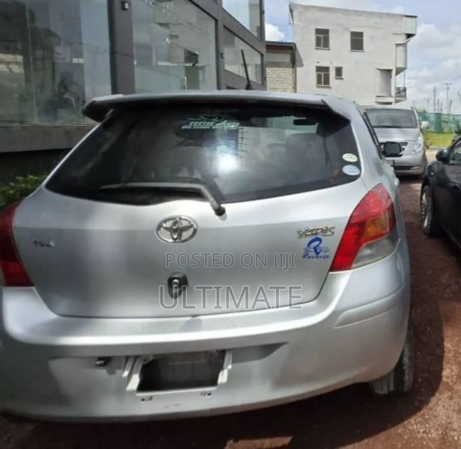 Toyota Yaris 2010 Silver