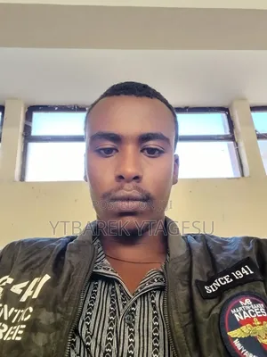 Photo - Online Salesman