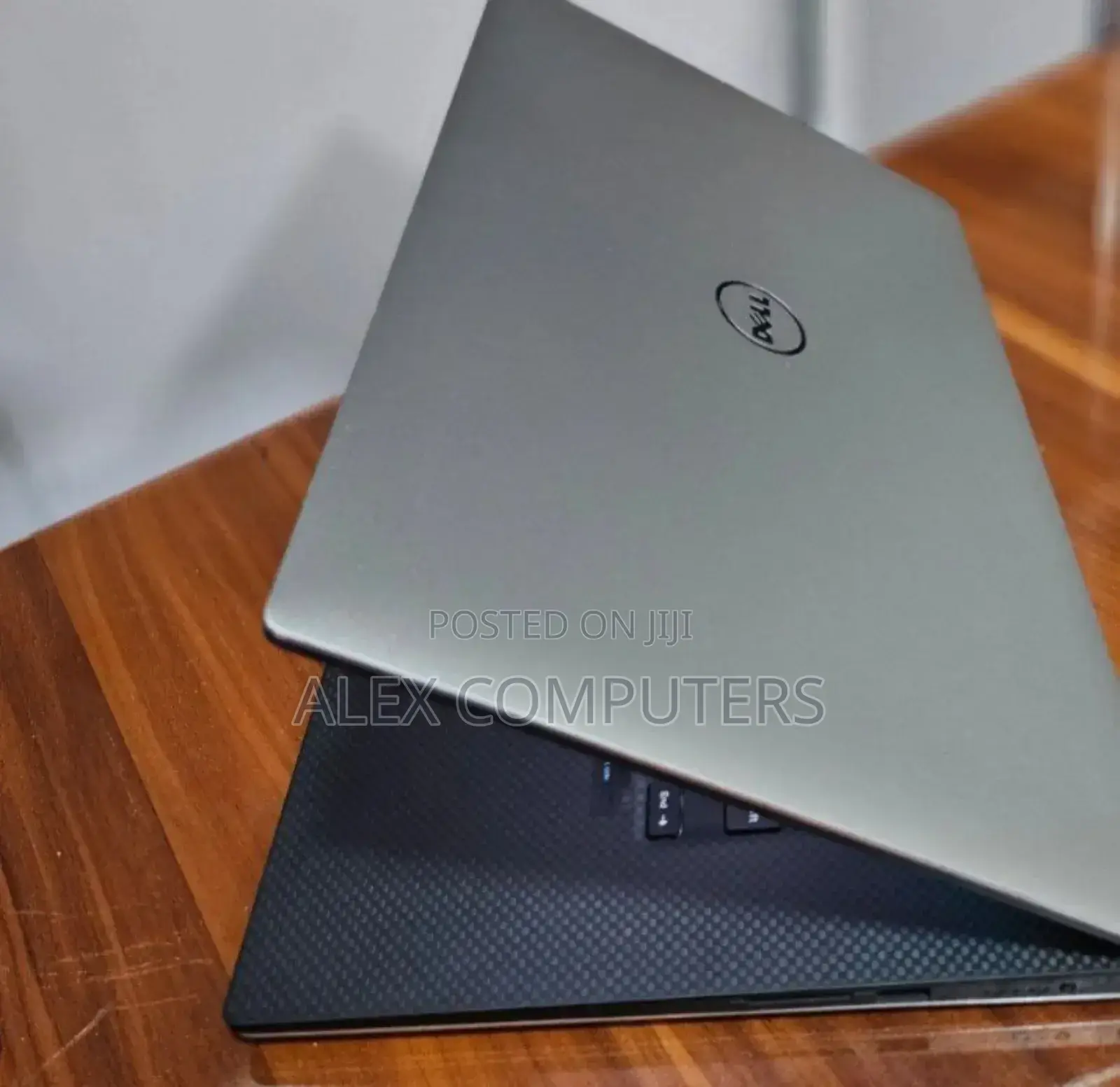 New Laptop Dell XPS 15 16GB Intel Core I7 SSD 512GB