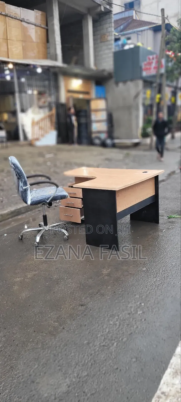 Office L~Shape Table