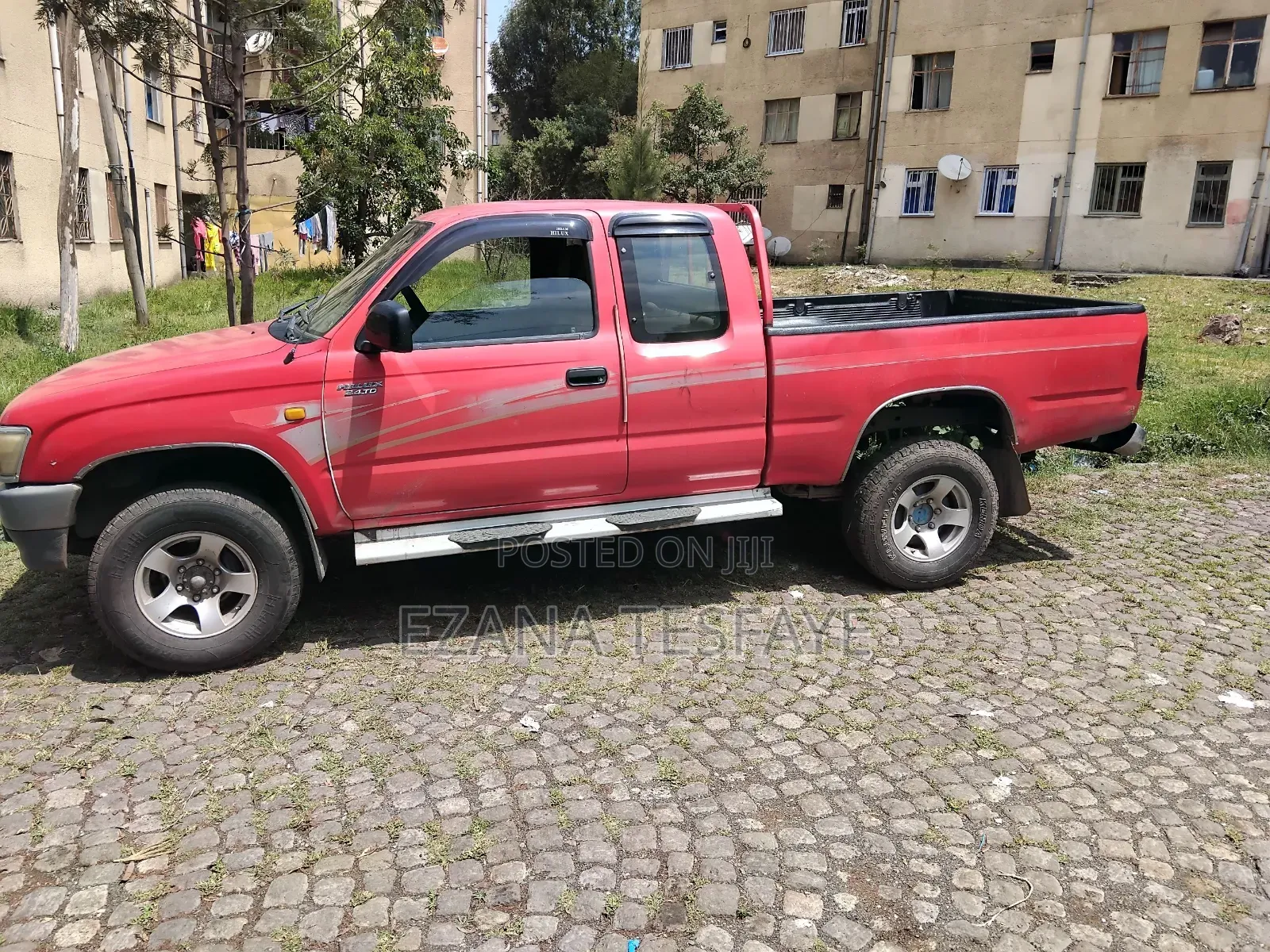 Toyota Hilux 1998 Red