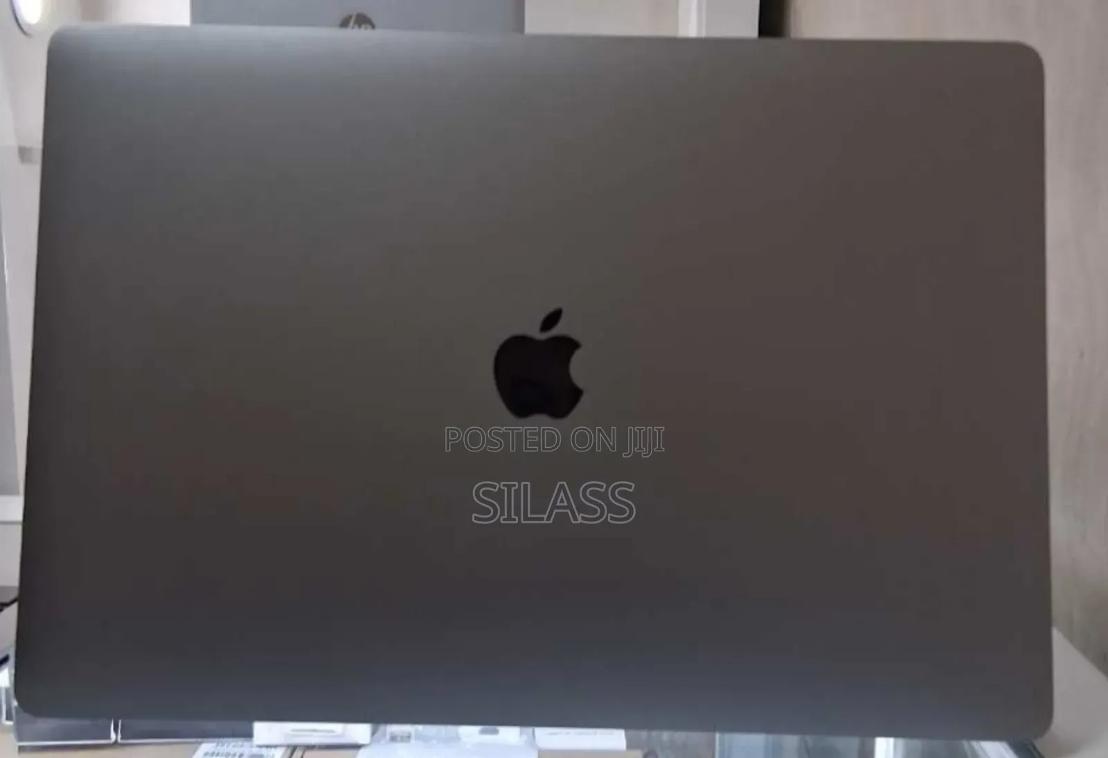 New Laptop Apple MacBook Pro 2019 32GB Intel Core I9 SSD 512GB