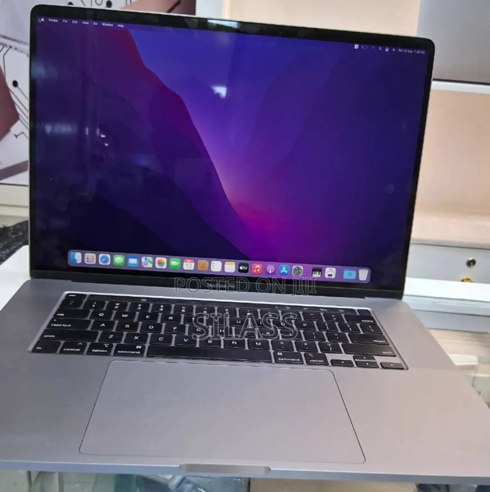 New Laptop Apple MacBook Pro 2019 32GB Intel Core I7 SSD 1T