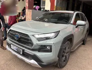 Photo - Toyota RAV4 2023 Green