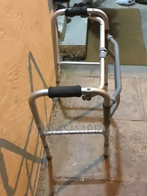 Mobility Aid Walking Frame豬፹crutch Sharingμ刁making It Ideal for Travel