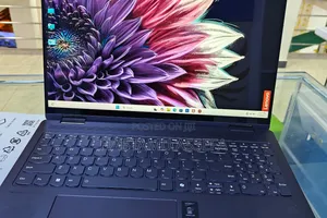 New Laptop Lenovo Yoga 7i 16GB Intel Core Ultra 7 SSD 1T