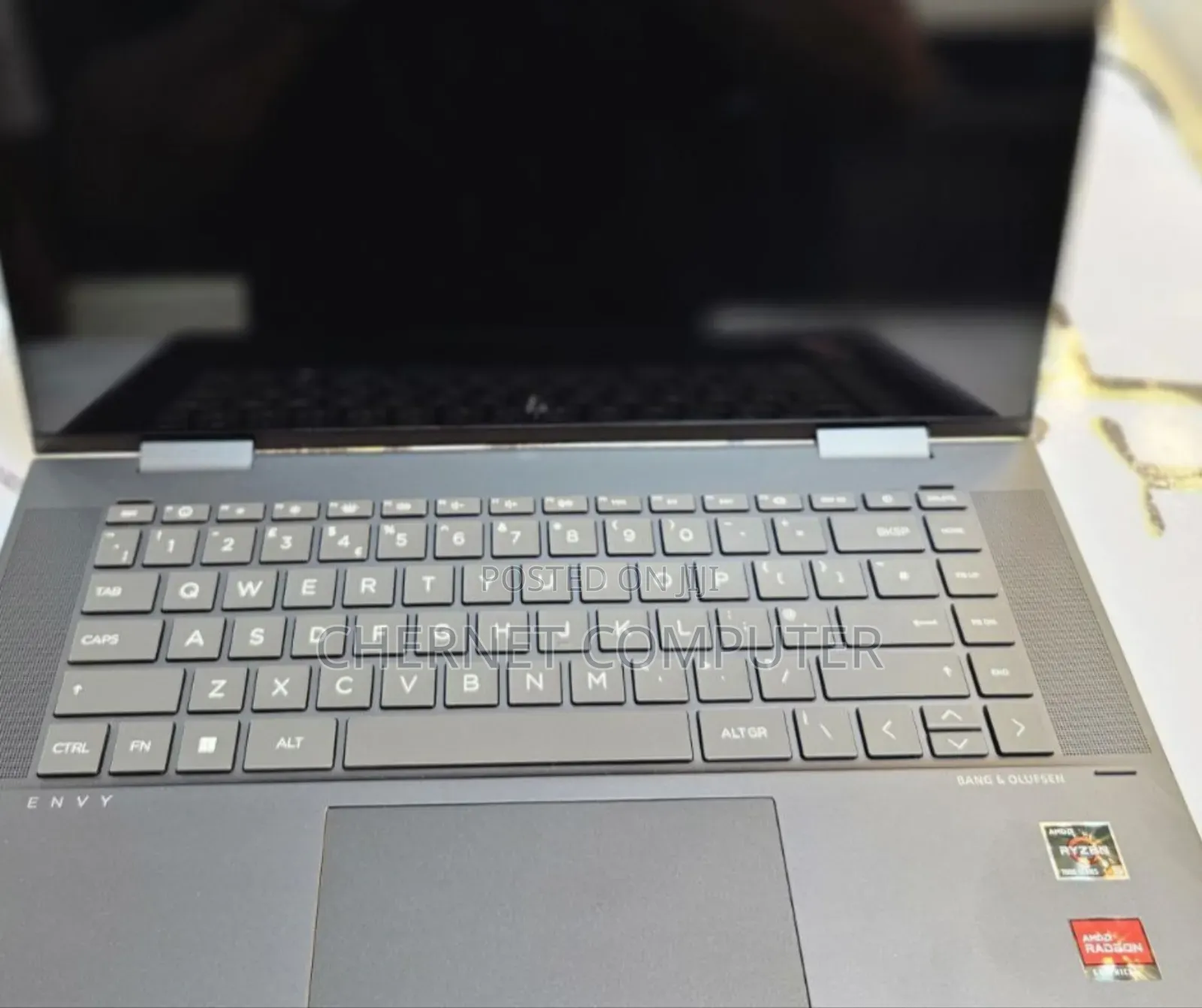 New Laptop HP Envy X360 8GB AMD Ryzen 5 SSD 256GB