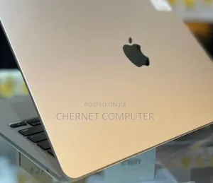 New Laptop Apple MacBook Air 16GB SSD 512GB