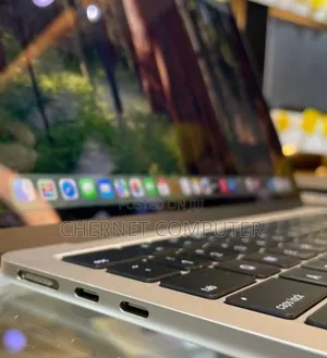 New Laptop Apple MacBook Air 16GB SSD 512GB