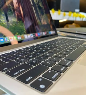 New Laptop Apple MacBook Air 16GB SSD 512GB