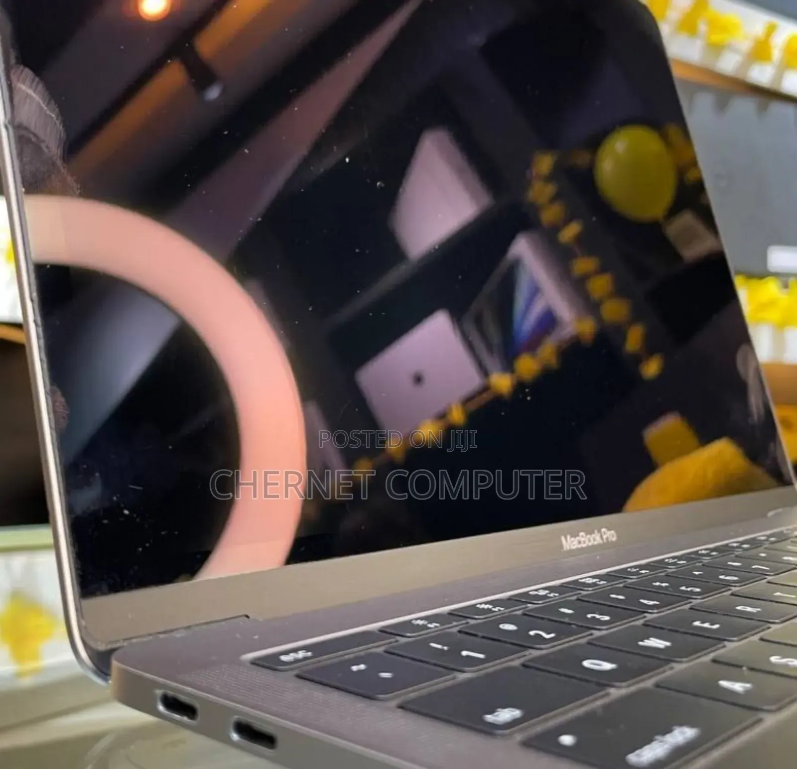 New Laptop Apple MacBook Pro 2017 8GB Intel Core I5 SSD 128GB