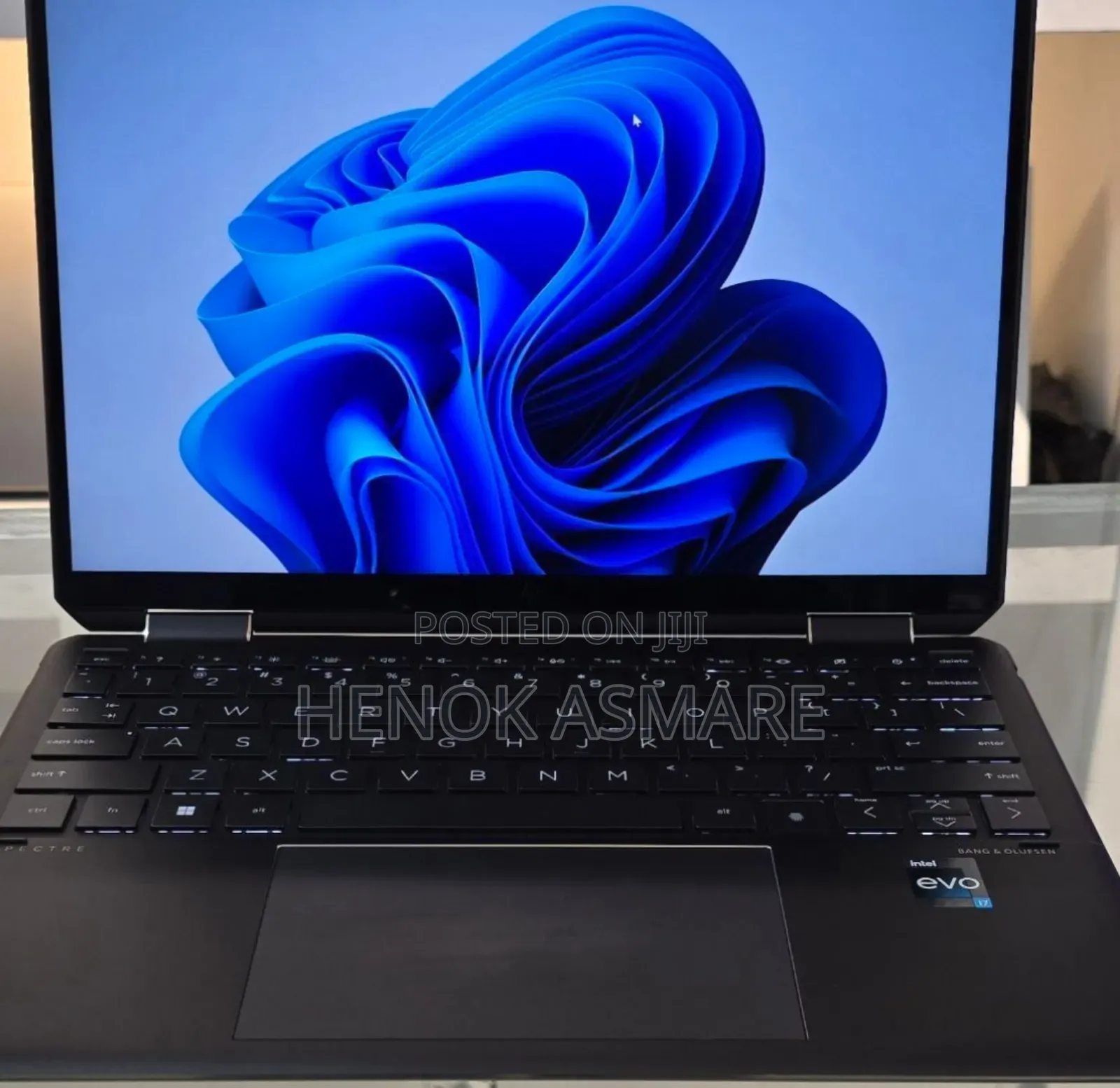 New Laptop HP Spectra 13 16GB Intel Core i7 SSD 1T