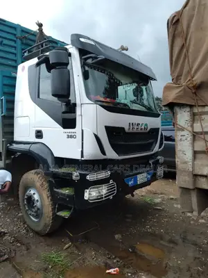 Photo - ባላቶኒ ከነተሳቢው ሞዴል 2016 ኤን ኤ በኤን እስፖንዳ