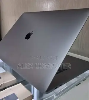 New Laptop Apple MacBook Pro 2019 32GB Intel Core I9 SSD 512GB