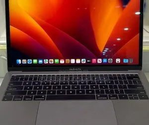 Photo - New Laptop Apple MacBook Pro 16GB Intel Core I7 SSD 512GB