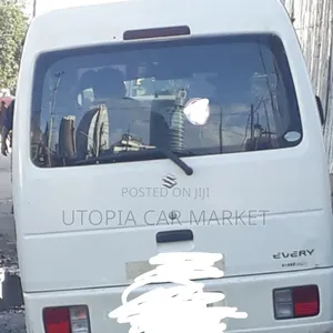 Suzuki Every Wagon 2010 White