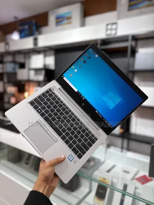 New Laptop HP EliteBook 830 G5 8GB Intel Core I7 SSD 512GB