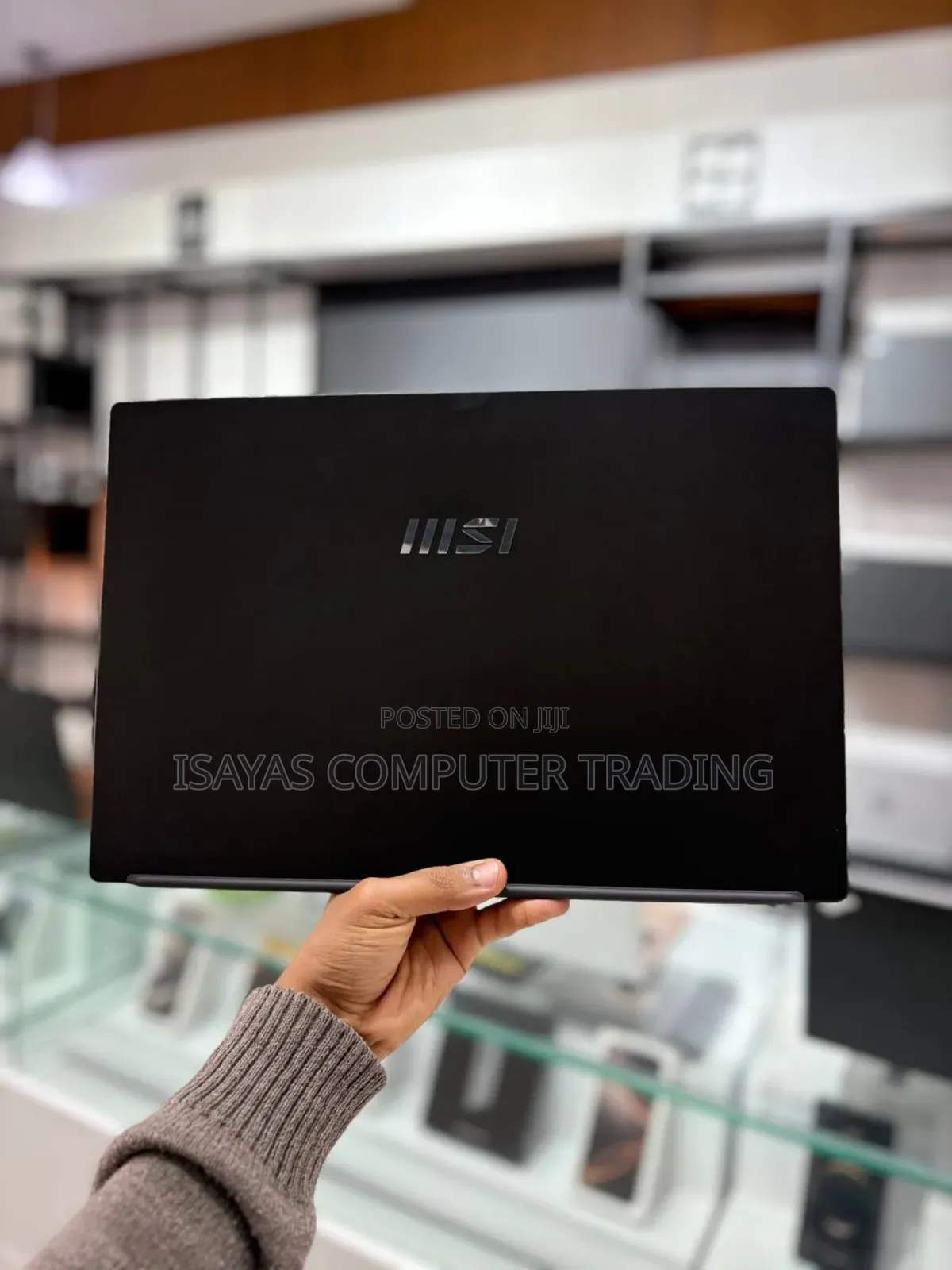 New Laptop MSI 16GB Intel Core Ultra 5 SSD 512GB