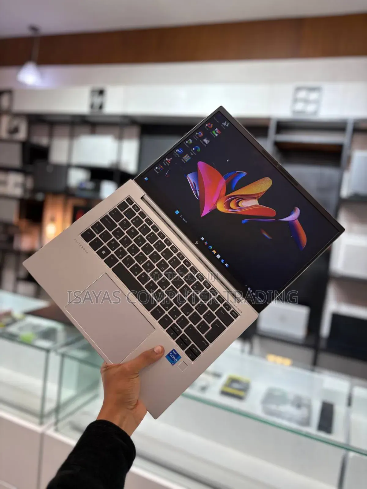 New Laptop HP EliteBook 840 G9 16GB Intel Core I7 SSD 512GB