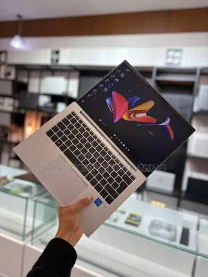 New Laptop HP EliteBook 840 G9 16GB Intel Core I7 SSD 512GB