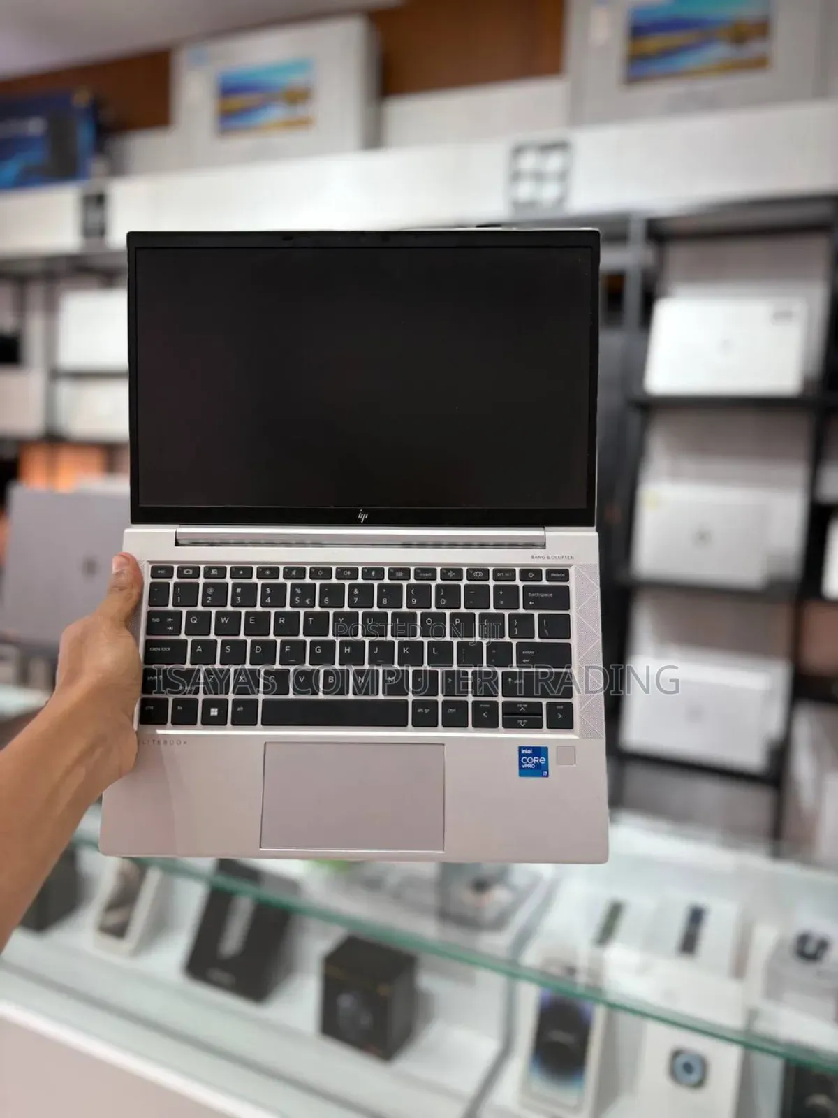 New Laptop HP EliteBook 830 G8 16GB Intel Core i7 SSD 512GB