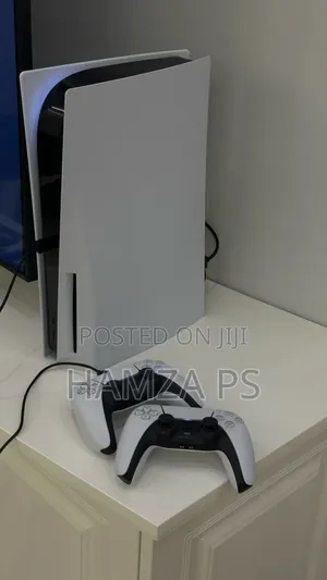 Photo - ቤት ውስጥ የሰራ Ps5 Fat በcddd