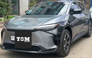 Photo - Toyota bZ4X 2022 Gray
