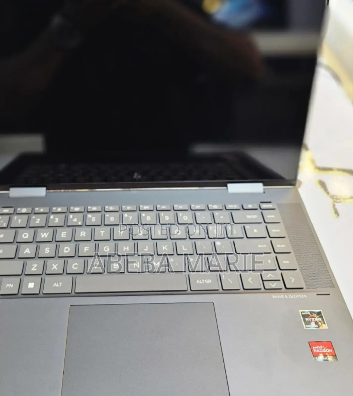 New Laptop HP Envy X360 8GB AMD Ryzen 5 SSD 256GB