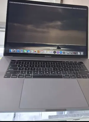 New Laptop Apple MacBook Pro 2019 16GB Intel Core I9 SSD 512GB