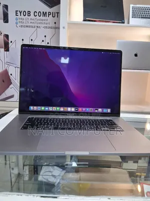 New Laptop Apple MacBook Pro 2019 32GB Intel Core I7 SSD 1T