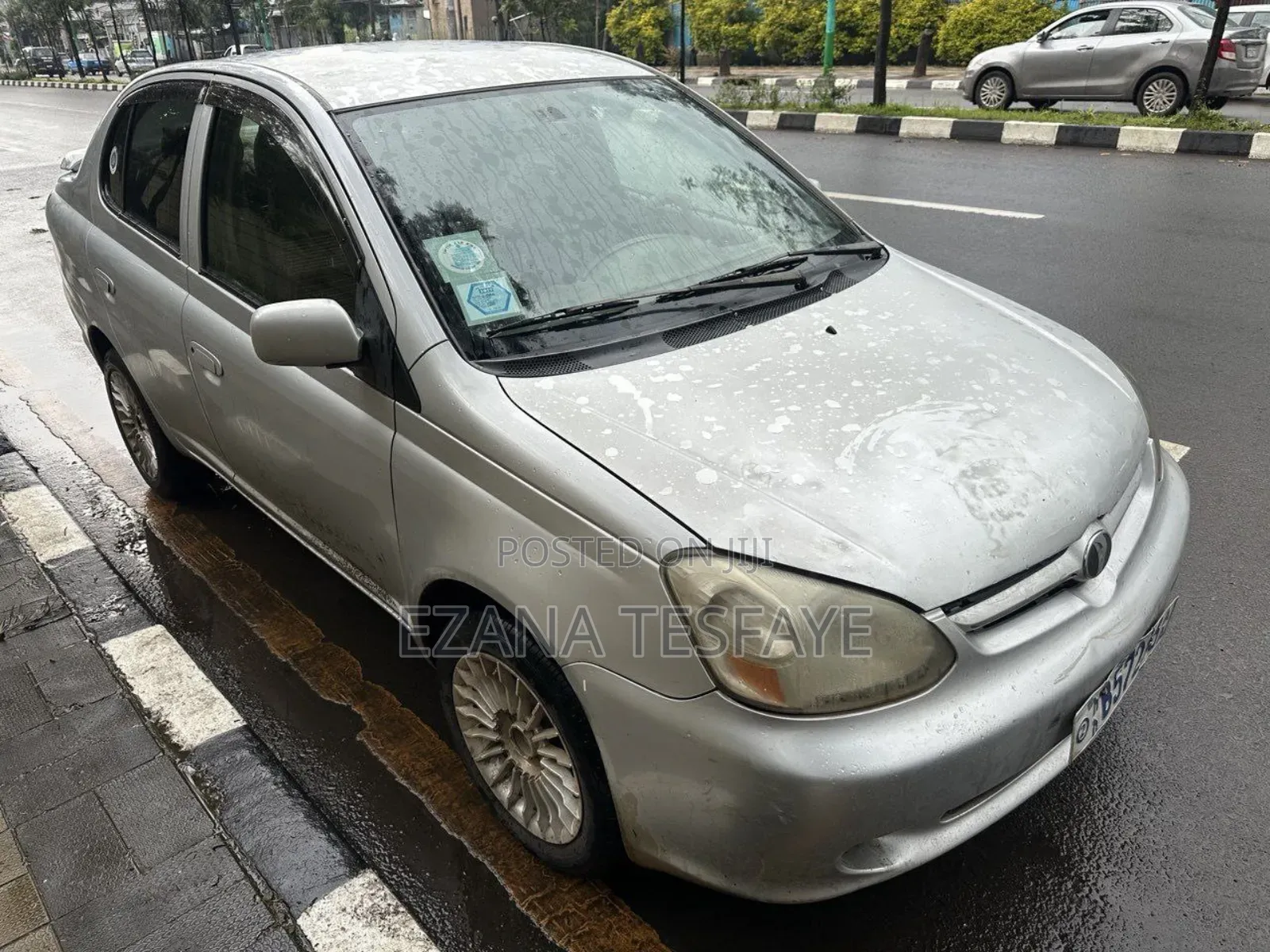 Toyota Platz 2003 Silver