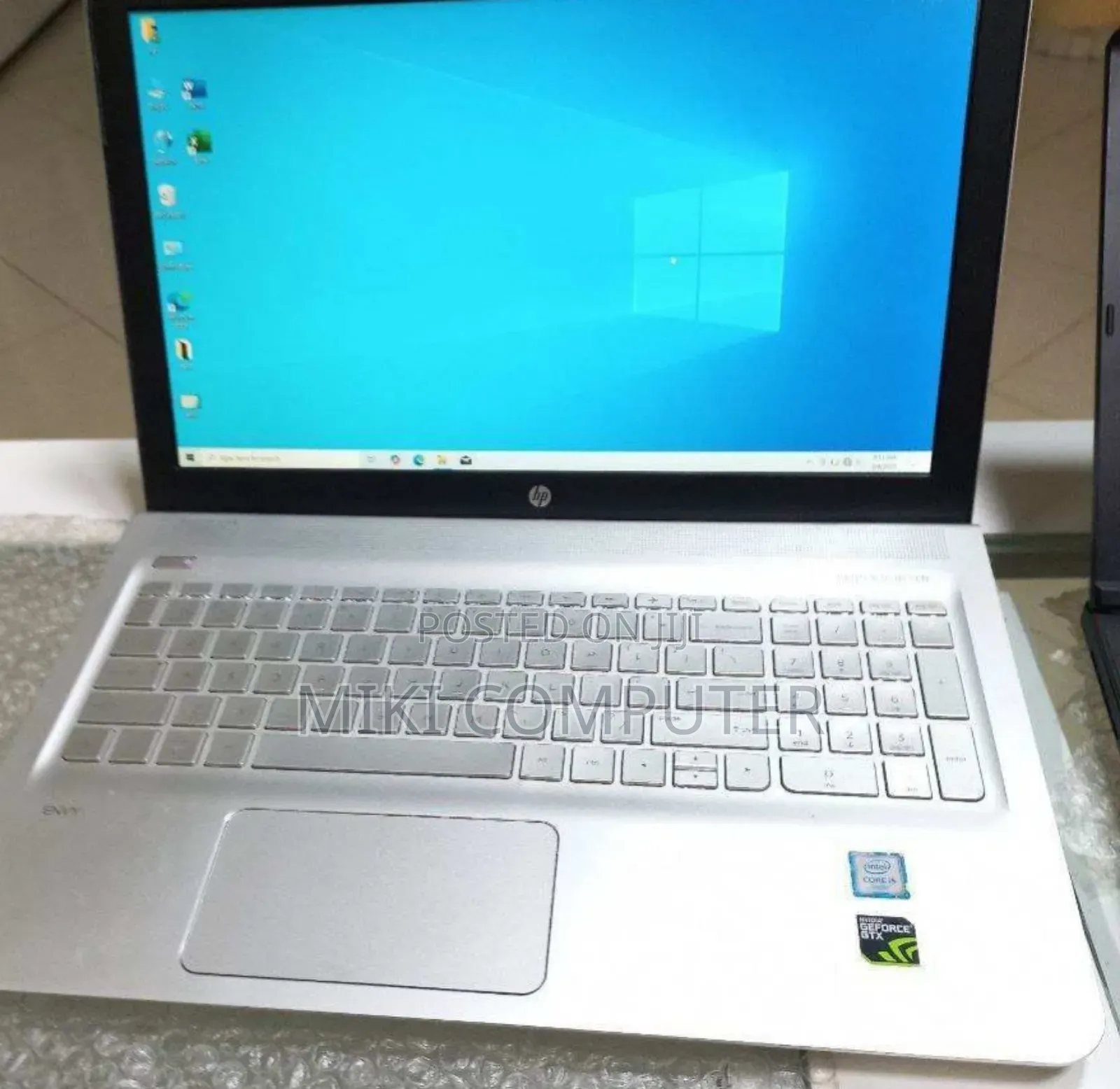 New Laptop HP Envy 4 8GB Intel Core i5 HDD+SSD 1T