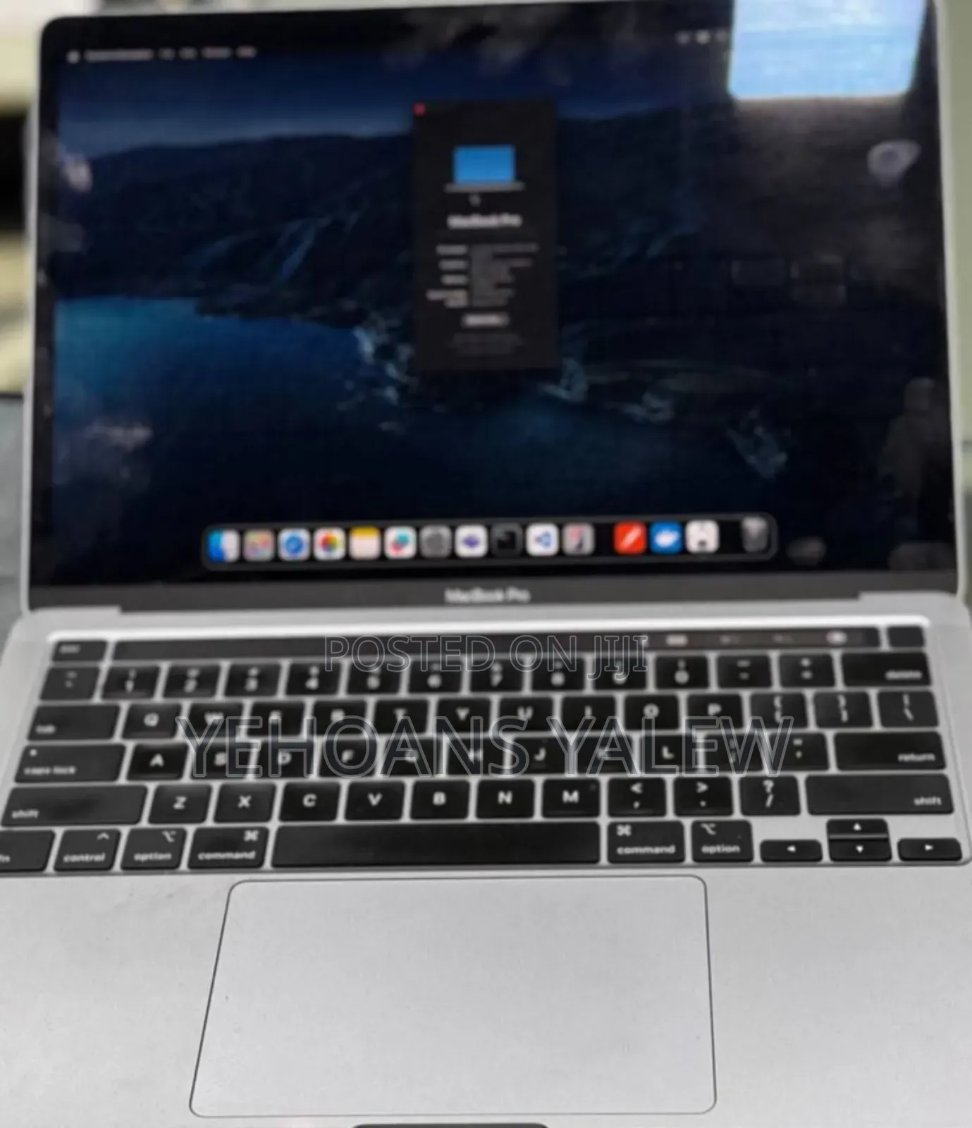 New Laptop Apple MacBook Pro 2020 8GB Intel Core I5 SSD 256GB