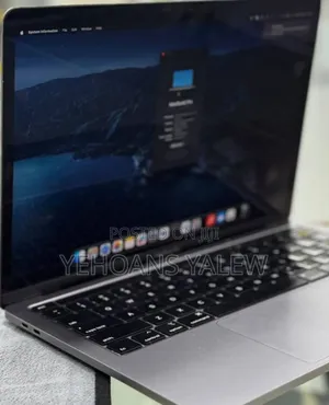 New Laptop Apple MacBook Pro 2020 8GB Intel Core I5 SSD 256GB