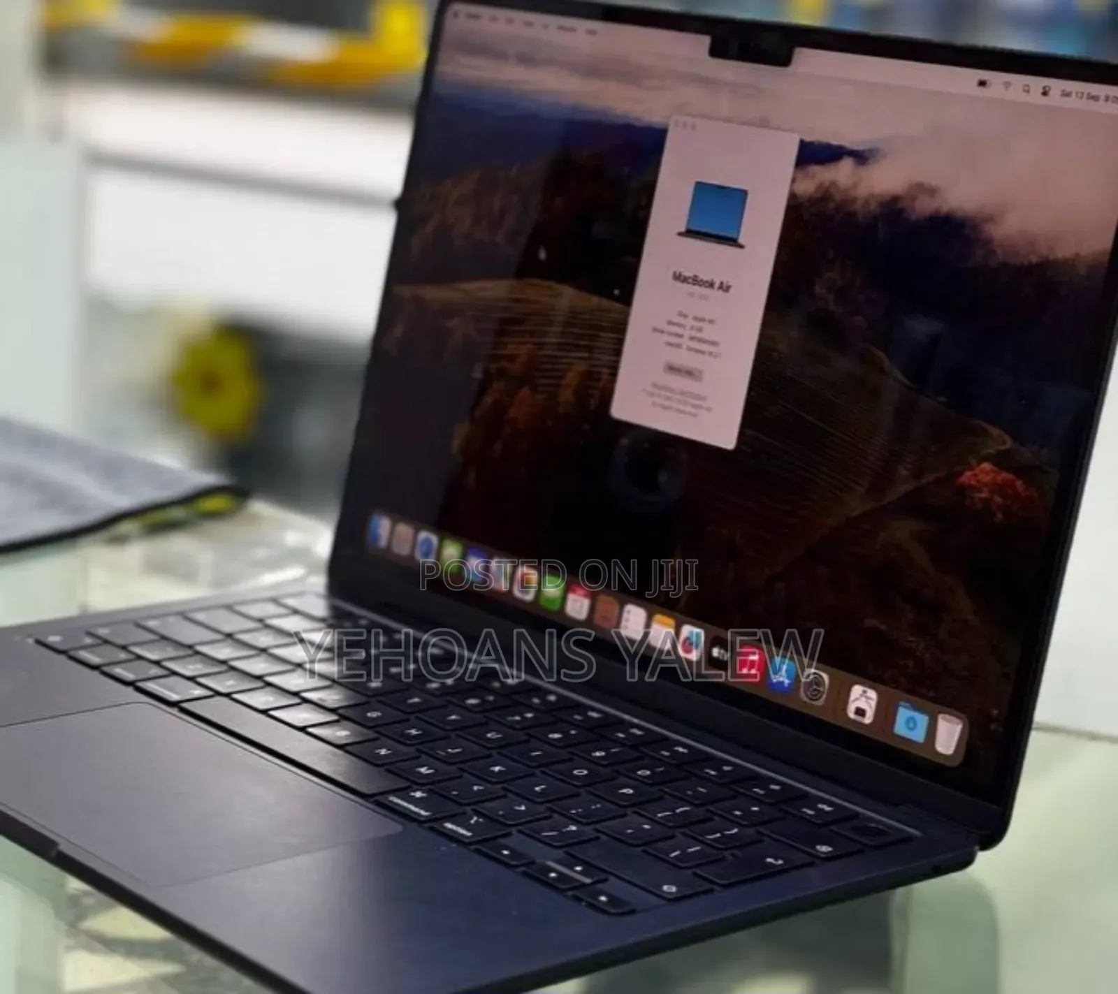 New Laptop Apple MacBook Air 2022 M2 8GB Apple M2 SSD 256GB