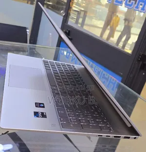 Photo - New Laptop HP Pavilion 15 16GB Intel Core I7 SSD 1T