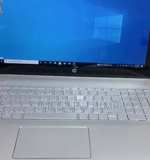 New Laptop HP Envy X360 8GB Intel Core I5 SSD 1T