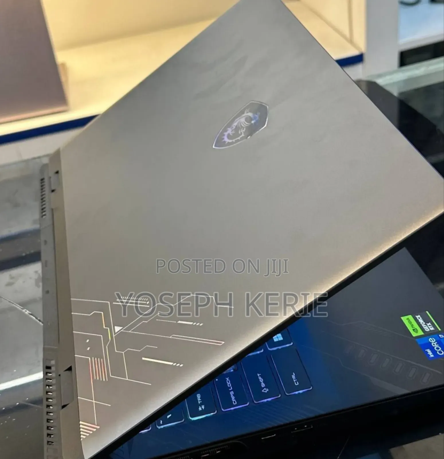 New Laptop MSI Crosshair 17 B12U 16GB Intel Core I7 SSD 1T