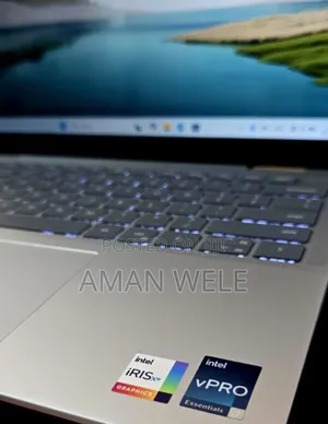 Photo - New Laptop Dell Inspiron 2100 16GB Intel Core I7 SSD 1T