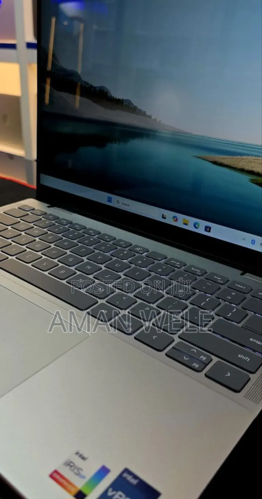 New Laptop Dell Inspiron 2100 16GB Intel Core I7 SSD 1T