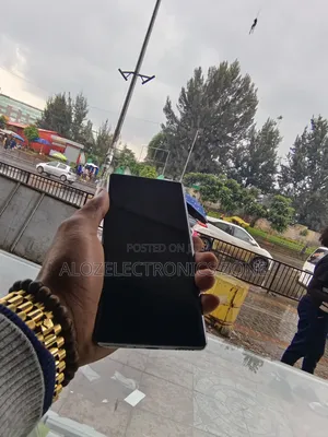 New Tecno Camon 40 Pro 256 GB