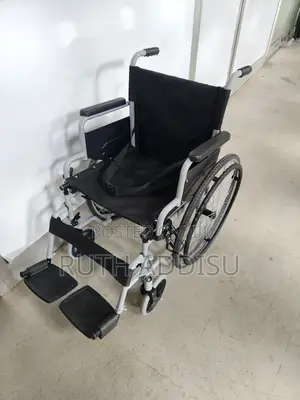 Foldable Wheelchair庭院medical Almunium Wheelchair廢物wheelchair Medical